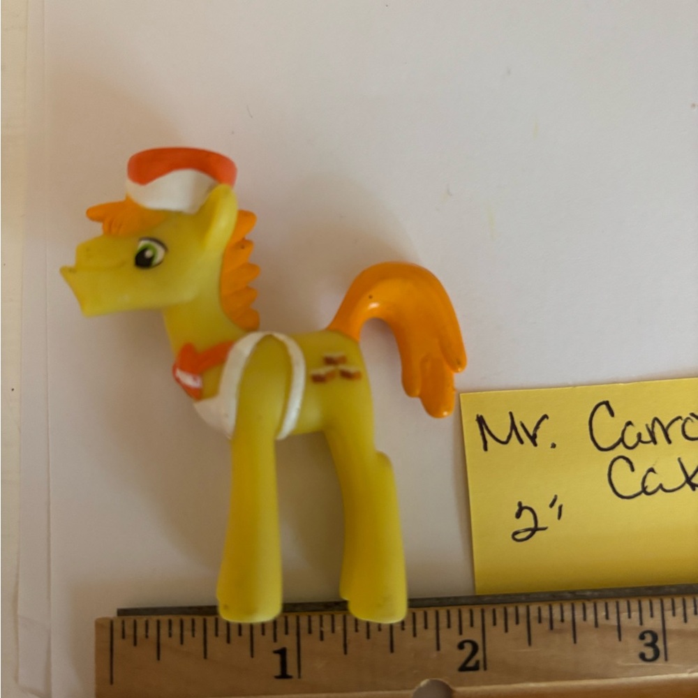 Mr. Carrot Cake My Little Pony Mini fig collectible figure